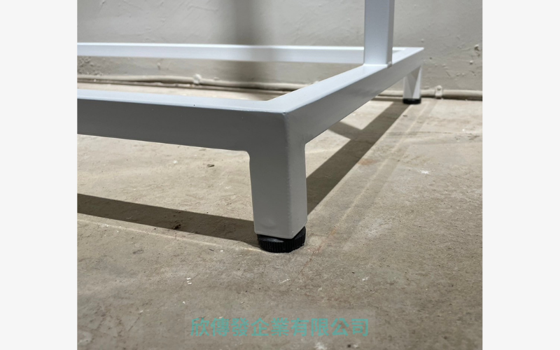 客製_金屬烤漆吊衣桿(方管/白)