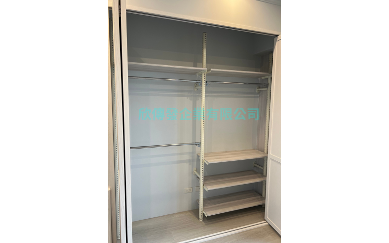 客製-50圓柱更衣室層架