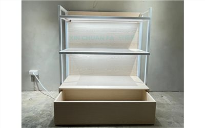 客製-烤漆邊框陳列展示架(活動輪收納箱)